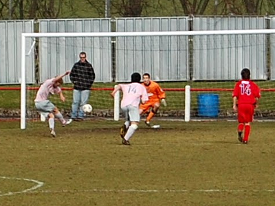 Δαρμένος και στα… έντεκα μέτρα ο αστυνομικός του Χατζηδάκη